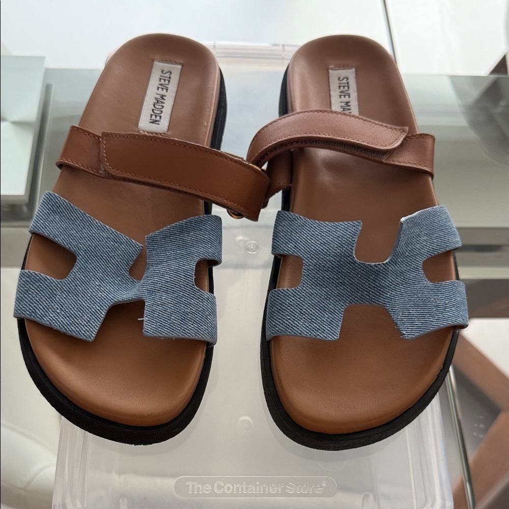 Steve Madden Tan and Blue Slide Sandals
